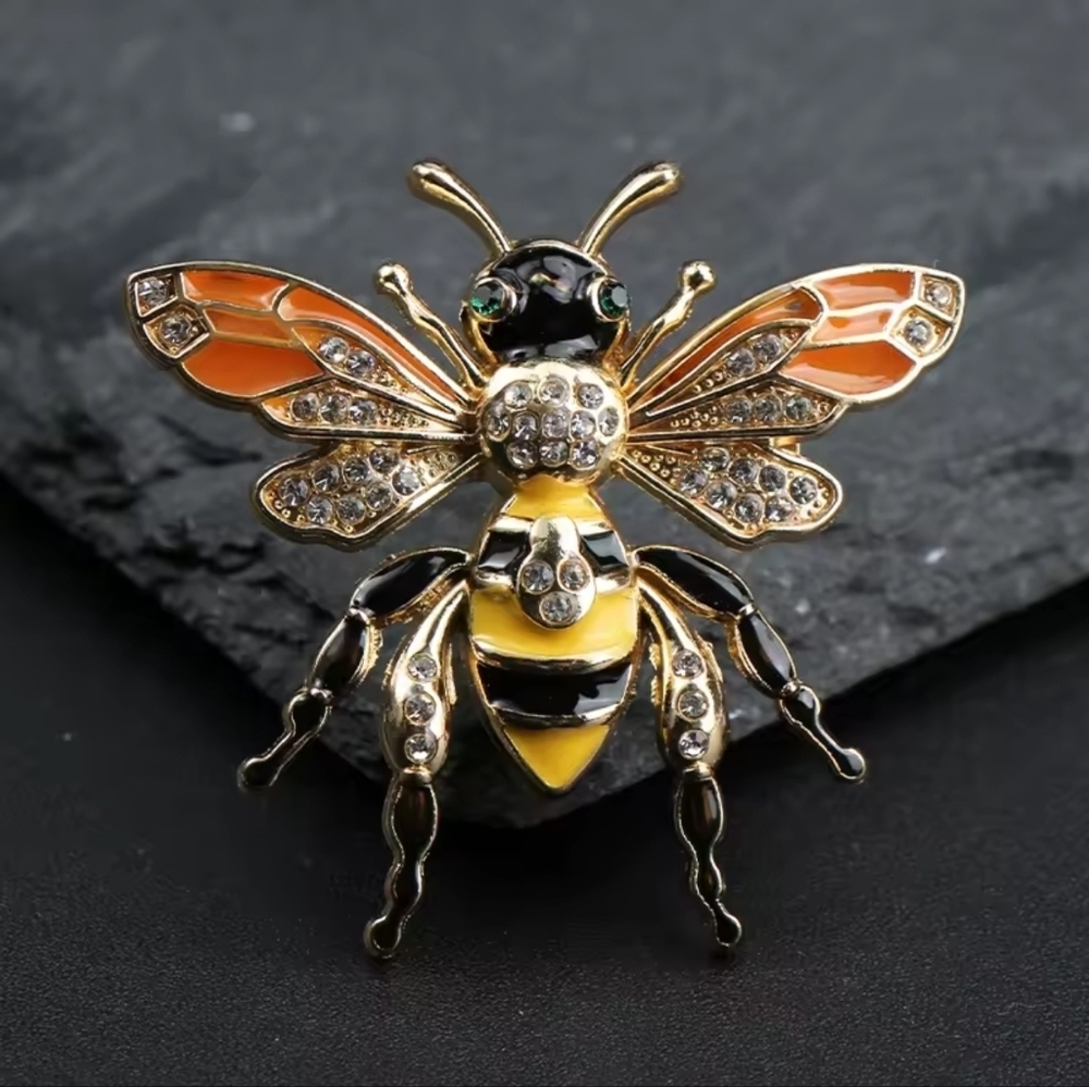 Gold and Orange Bee Brooch - Picture 5 of 7
